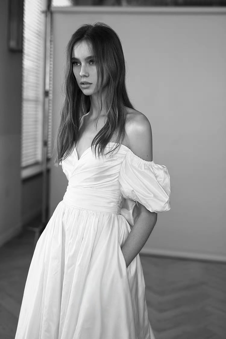 ウエディングドレス オフショルダー パフスリーブ Aライン ナチュラル 花嫁 前撮り 二次会