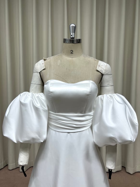 Aライン　取り外すフリル　2way パフスリーブ　前撮り　ウェディグドレス