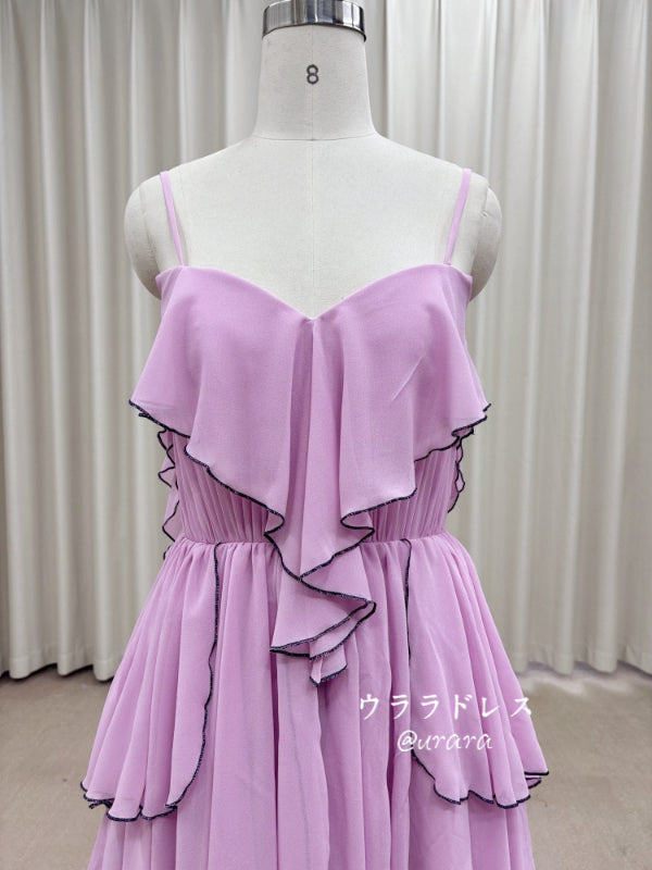 ピンクフリルカラードレス｜軽やかシフォン×甘めデザイン