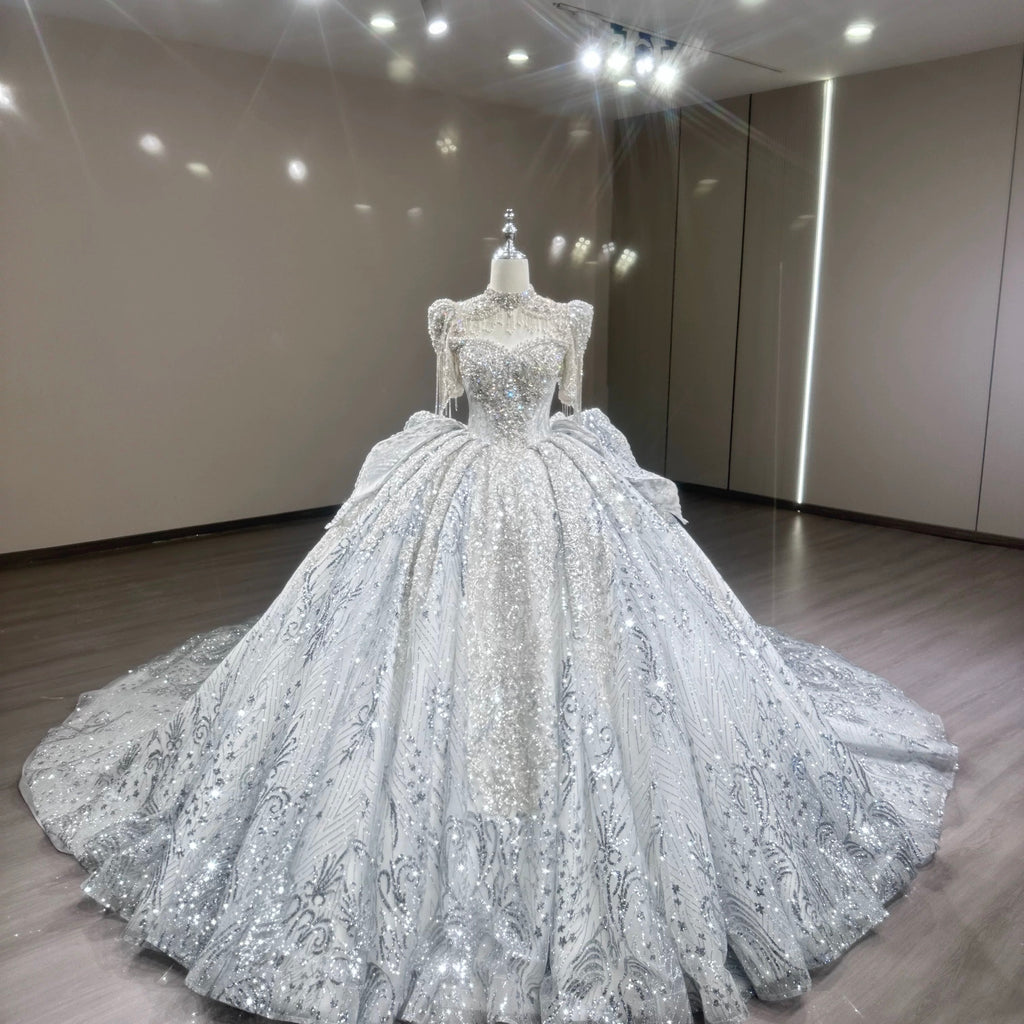 全身グリッター キラキラ ウェディングドレス プリンセスライン 豪華 ビジュー