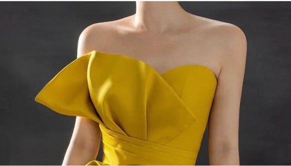 ハートカット　リボン　カラードレス　プリンセスライン　ウェディングドレス　二次会