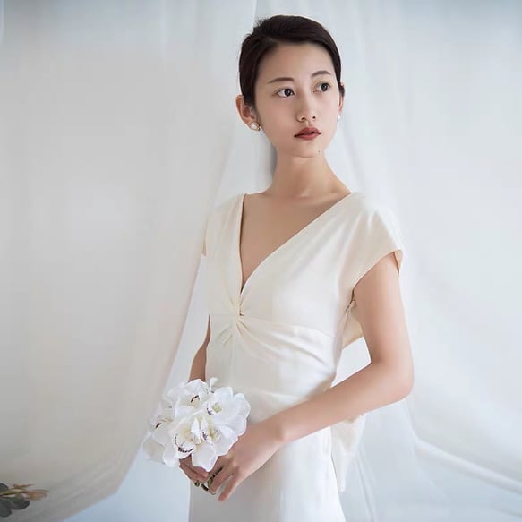 送料無料　結婚式 豪華 高品質 ウェディングドレス