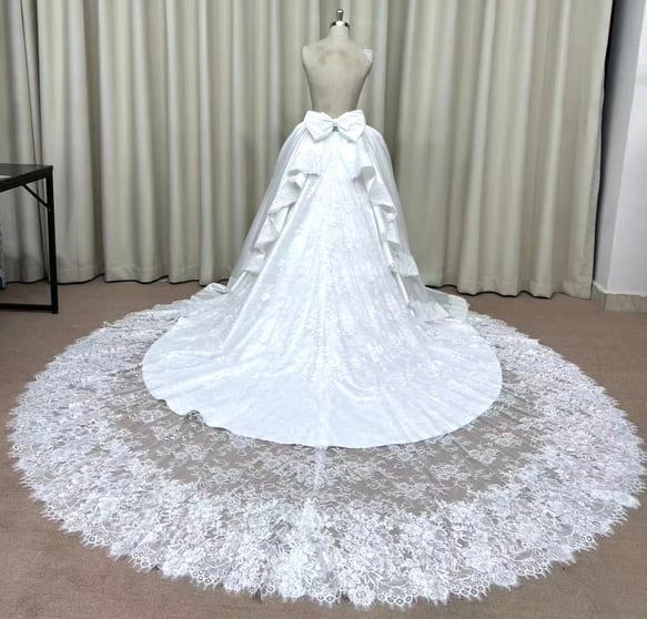 プリンセスライン 贅沢レース　オーバースカート