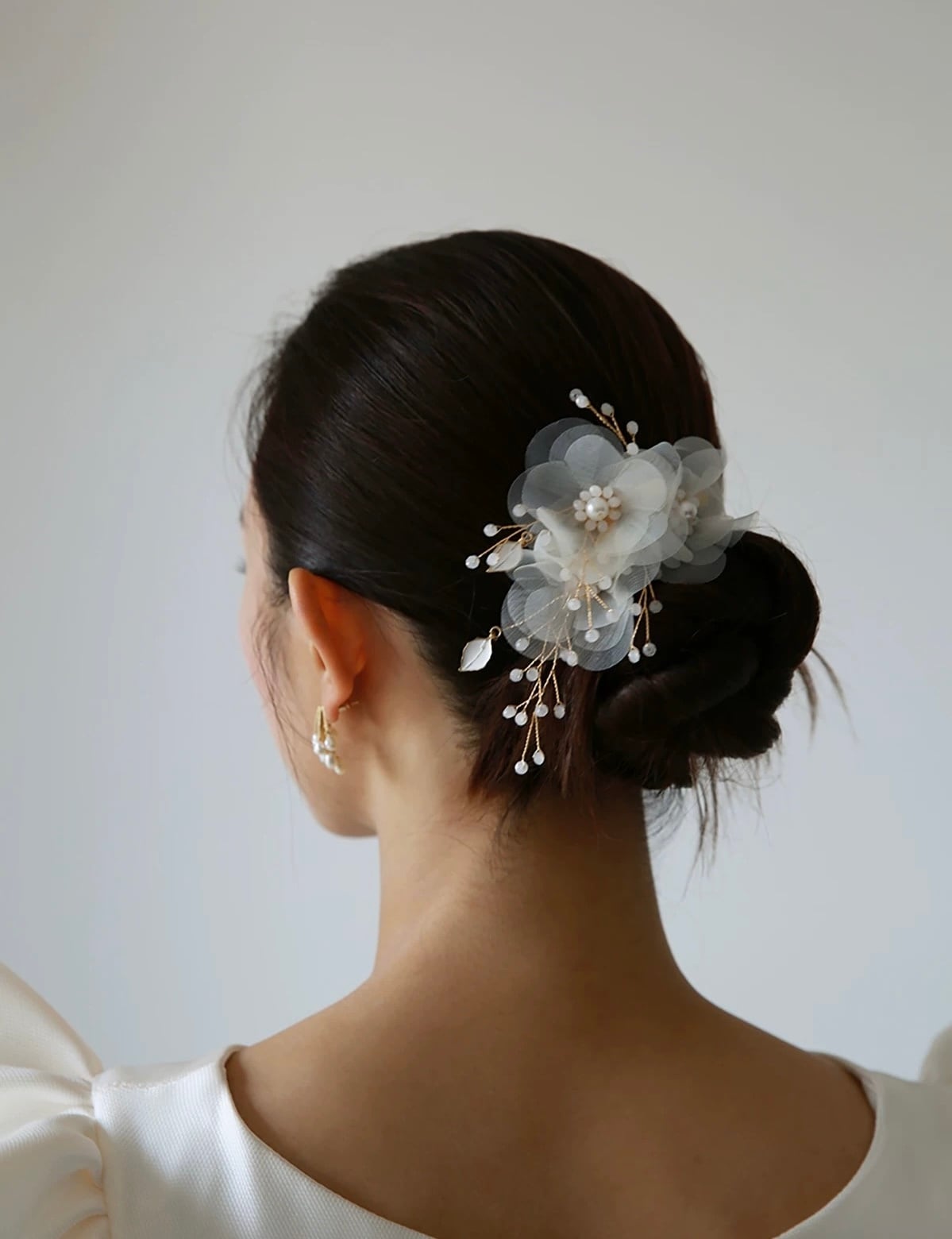 オーガンジーフラワーとパール風ビーズのブライダルヘッドドレス｜花嫁ヘアアクセサリー｜前撮り・結婚式