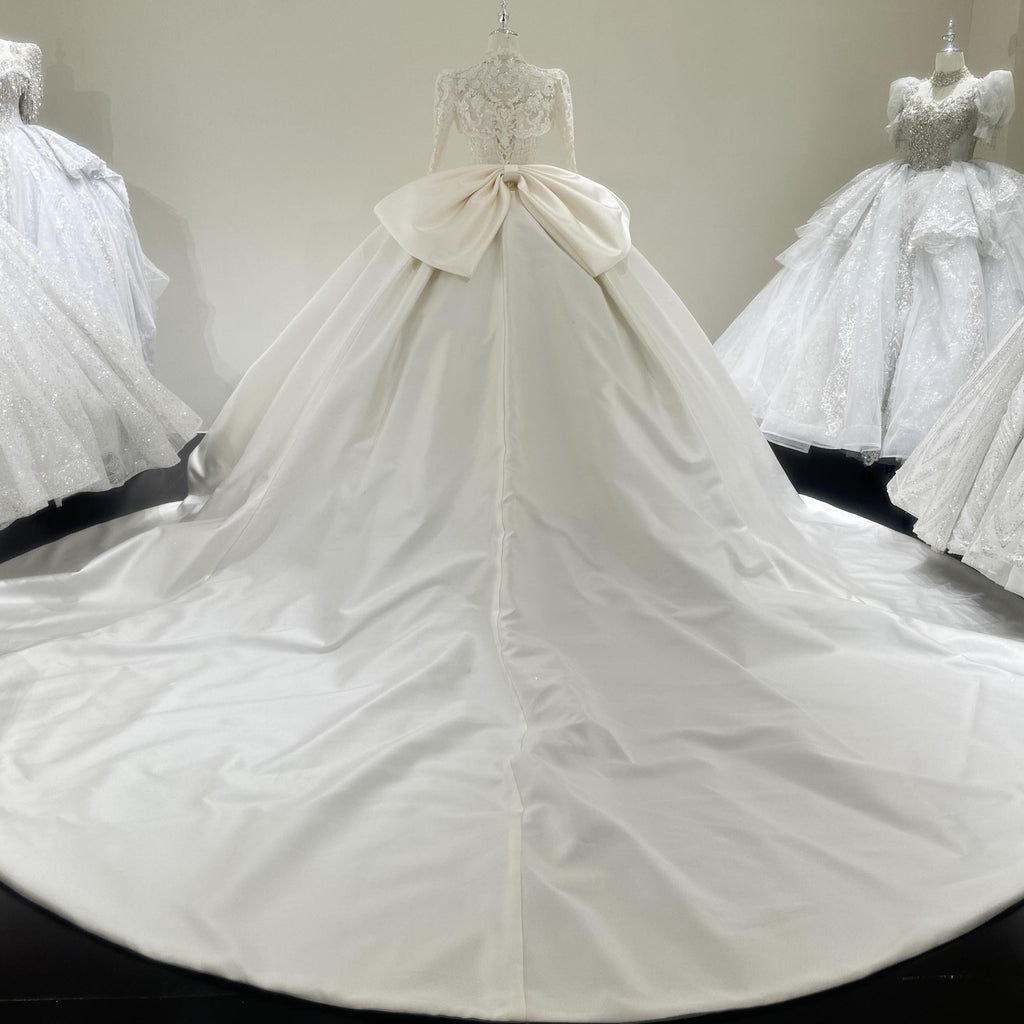 ナチュラルな優雅さ漂う｜軽やかシフォンのフレンチドレス