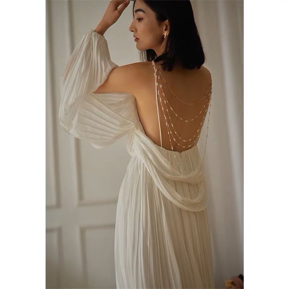 ウエディングドレス 二次会 前撮　プリーツスタイル