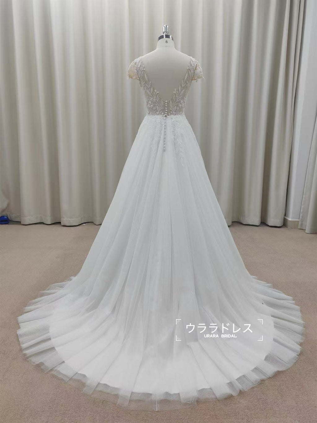 繊細レース×細ストラップのAラインドレス｜軽やかなチュールスカートの上品デザインf
