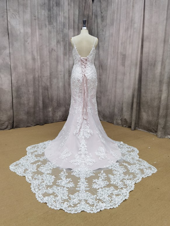 レース マーメイドライン 編み上げ 背中デザイン ウェディングドレス　KB22102-A