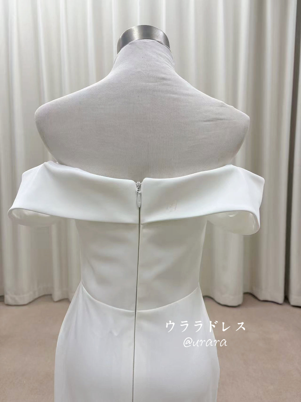 オフショルマーメイドドレス｜シンプル上品ウェディング