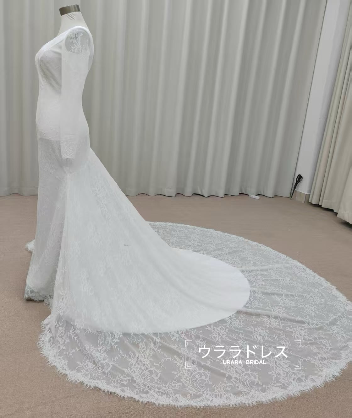 【総レース】クラシカルな長袖マーメイド ウェディングドレス Vバ