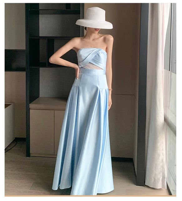 サテン チューブトップ　ライトブルーウエディングドレス 二次会