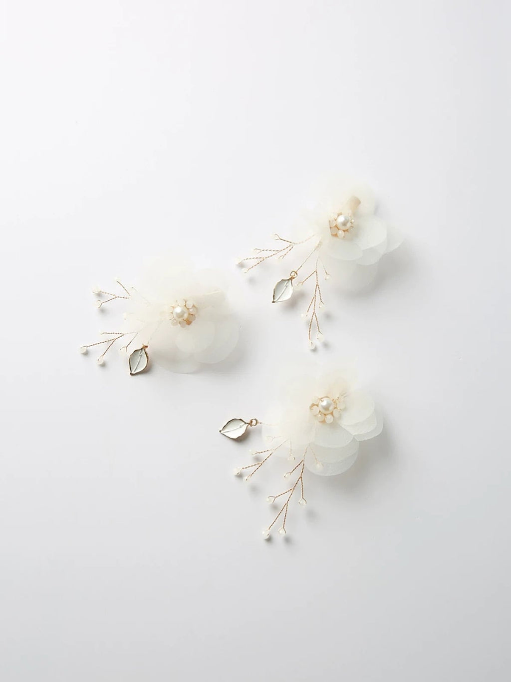オーガンジーフラワーとパール風ビーズのブライダルヘッドドレス｜花嫁ヘアアクセサリー｜前撮り・結婚式