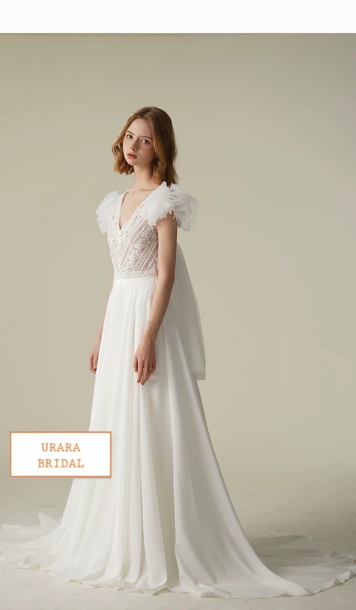 ふんわりチュール袖 レース刺繍 ウエディングドレス Aライン