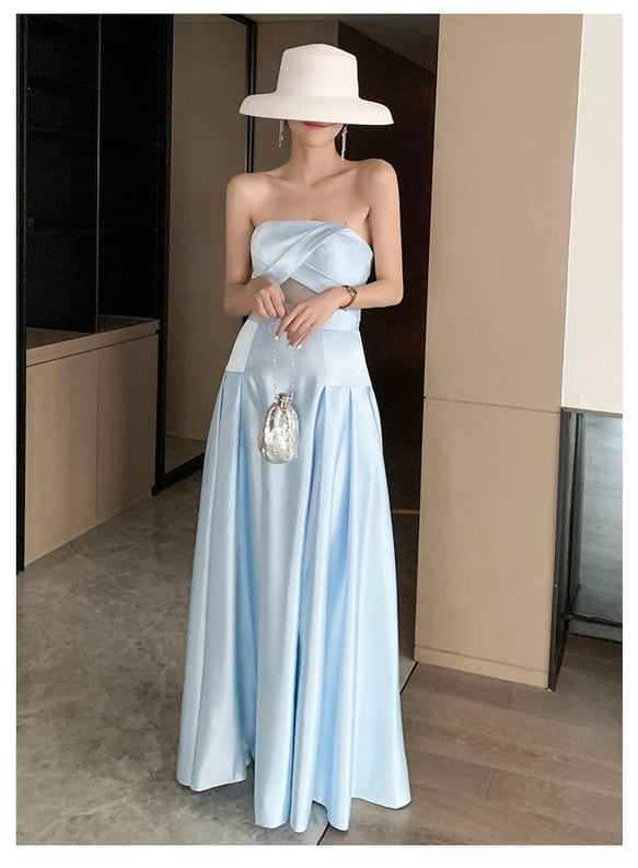 サテン チューブトップ　ライトブルーウエディングドレス 二次会